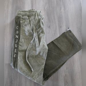 Banned LA x CONJURE Corduroy Pants Size Small Brand New With Tags Olive.